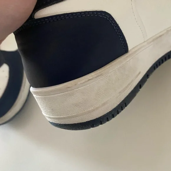 Classic White and Navy Women’s Low-TopSneakers - Picture 4 of 5